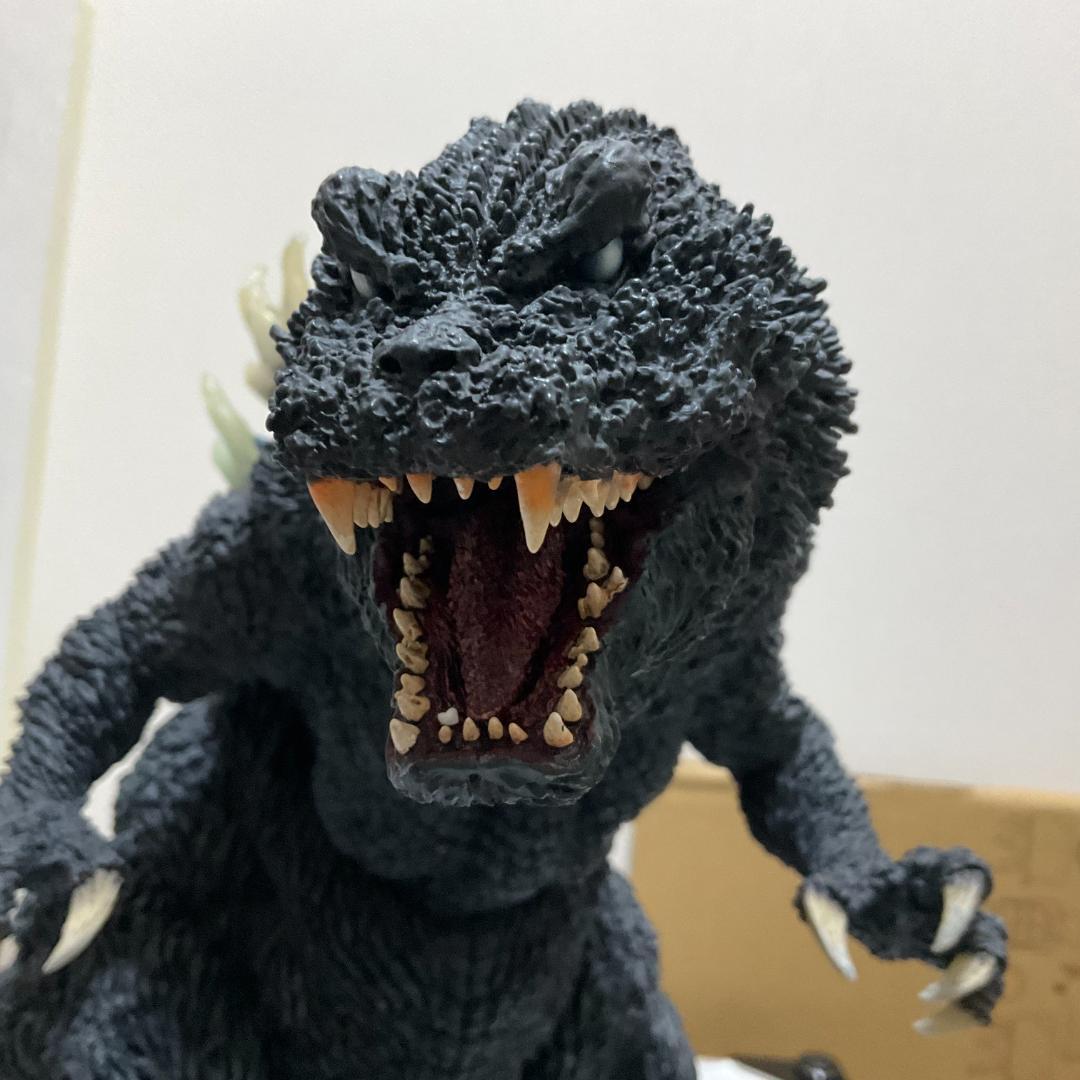 はるかさん専用 ゴジラ2001 ギガンティックシリーズ 背びれ発光イメージVer