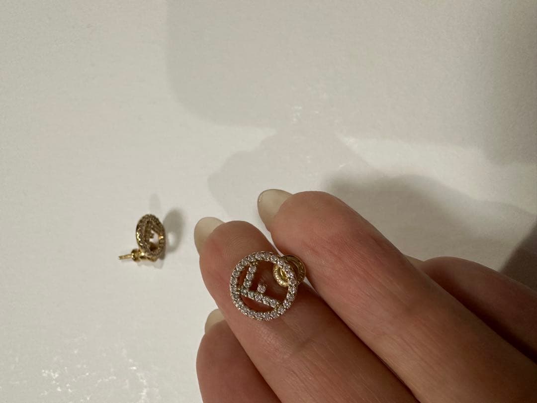 美品♡FENDI♡Fロゴピアス♡エフイズフェンディ