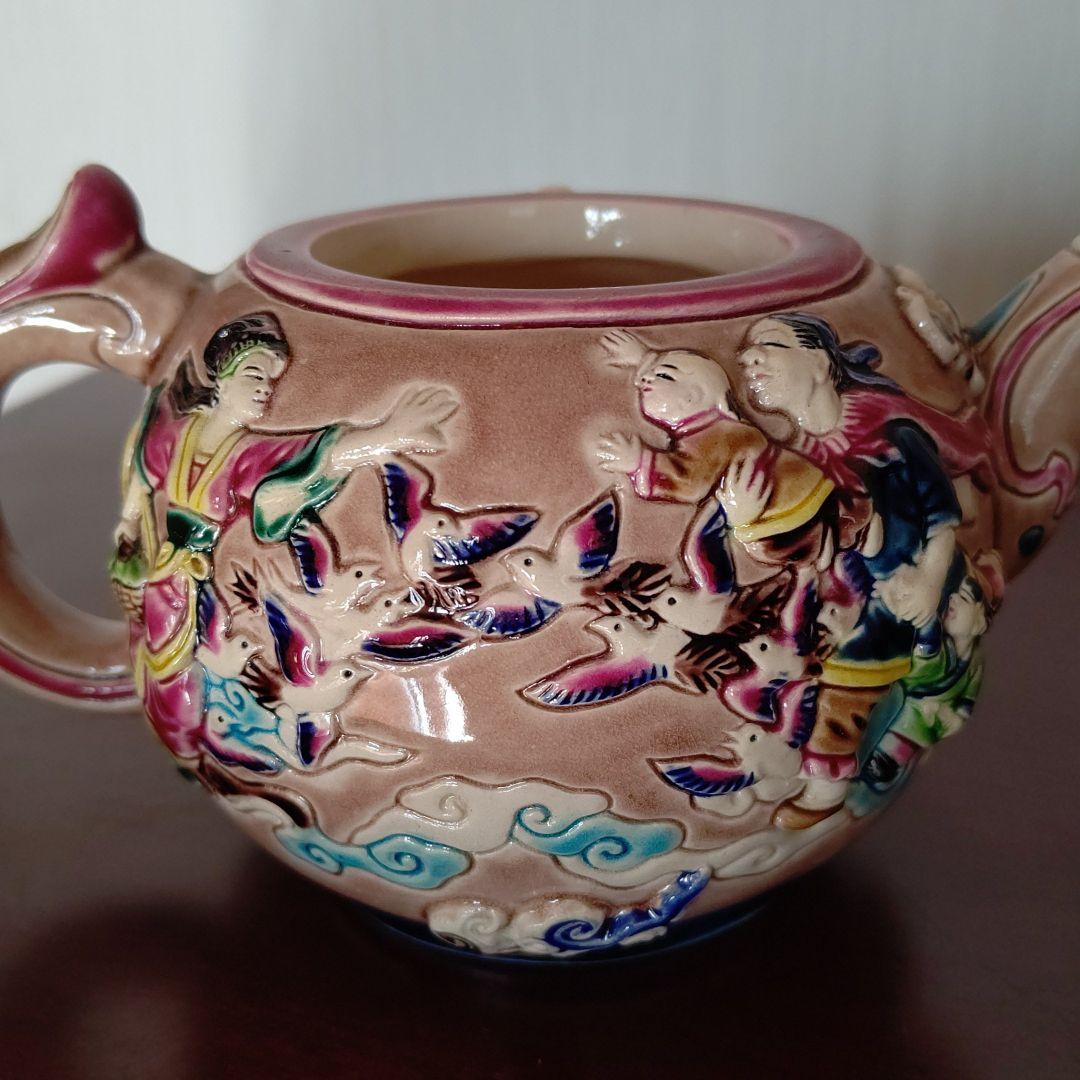 台湾の焼物　交趾焼　の急須　茶器　丑　牛