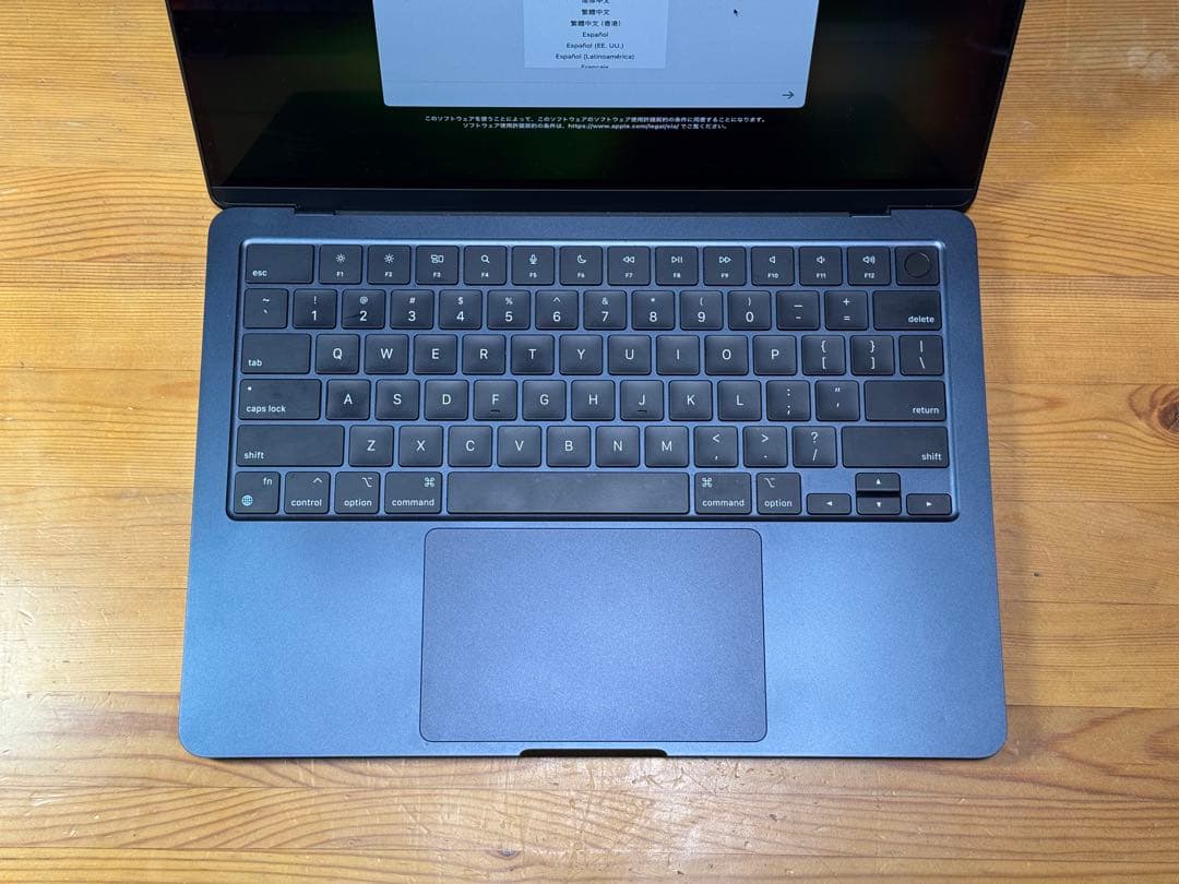 MacBook Air M2 8GBメモリ 256GBストレージ ミッドナイト