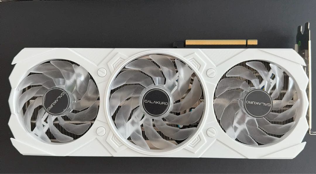 最終値下げ　玄人志向 GK-RTX4070 12GB/WHITE/TP
