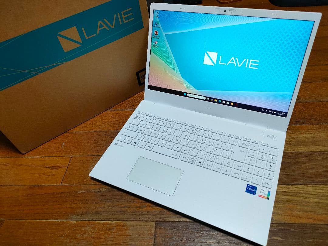 2025年モデル NEC LAVIE N15 PC-N157C/JAW