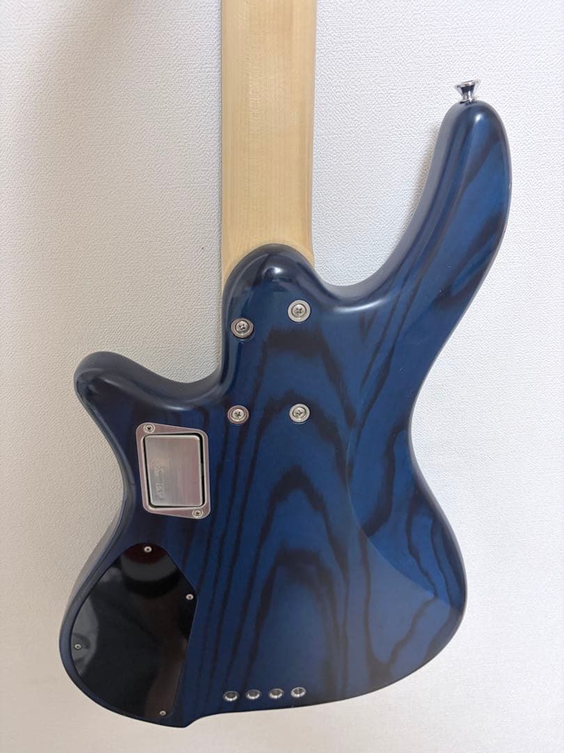 エドワーズエレキベース 青