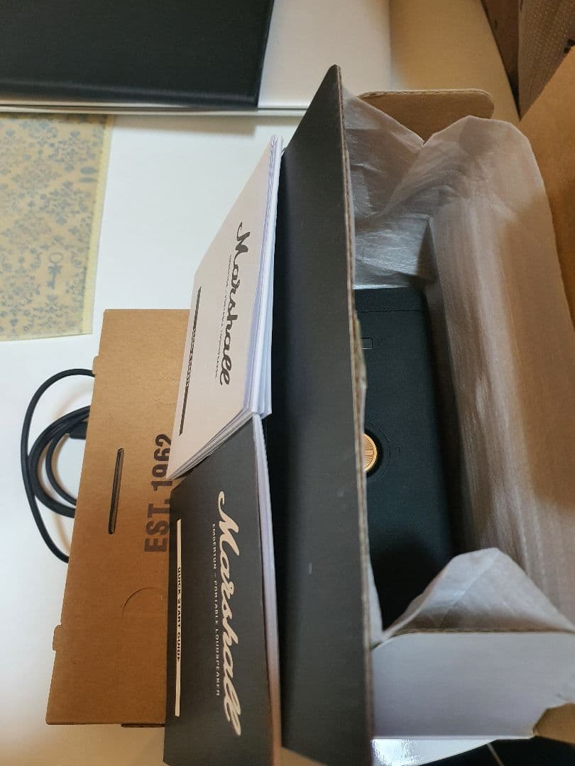 Marshall Emberton スピーカー ブラック&ブラス