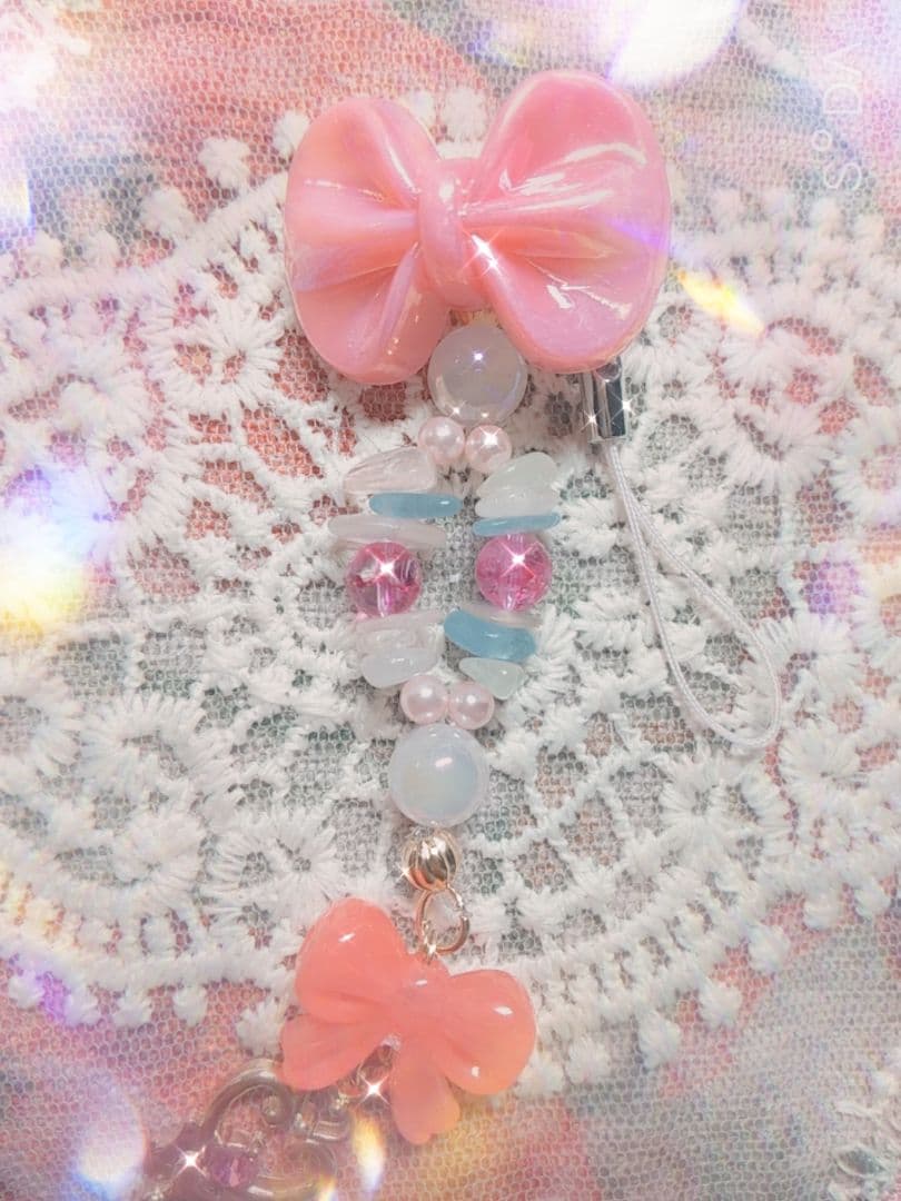 結をもたらす恋愛成就と相手の心を自分だけに開かせ依存させる小悪魔ストラップ