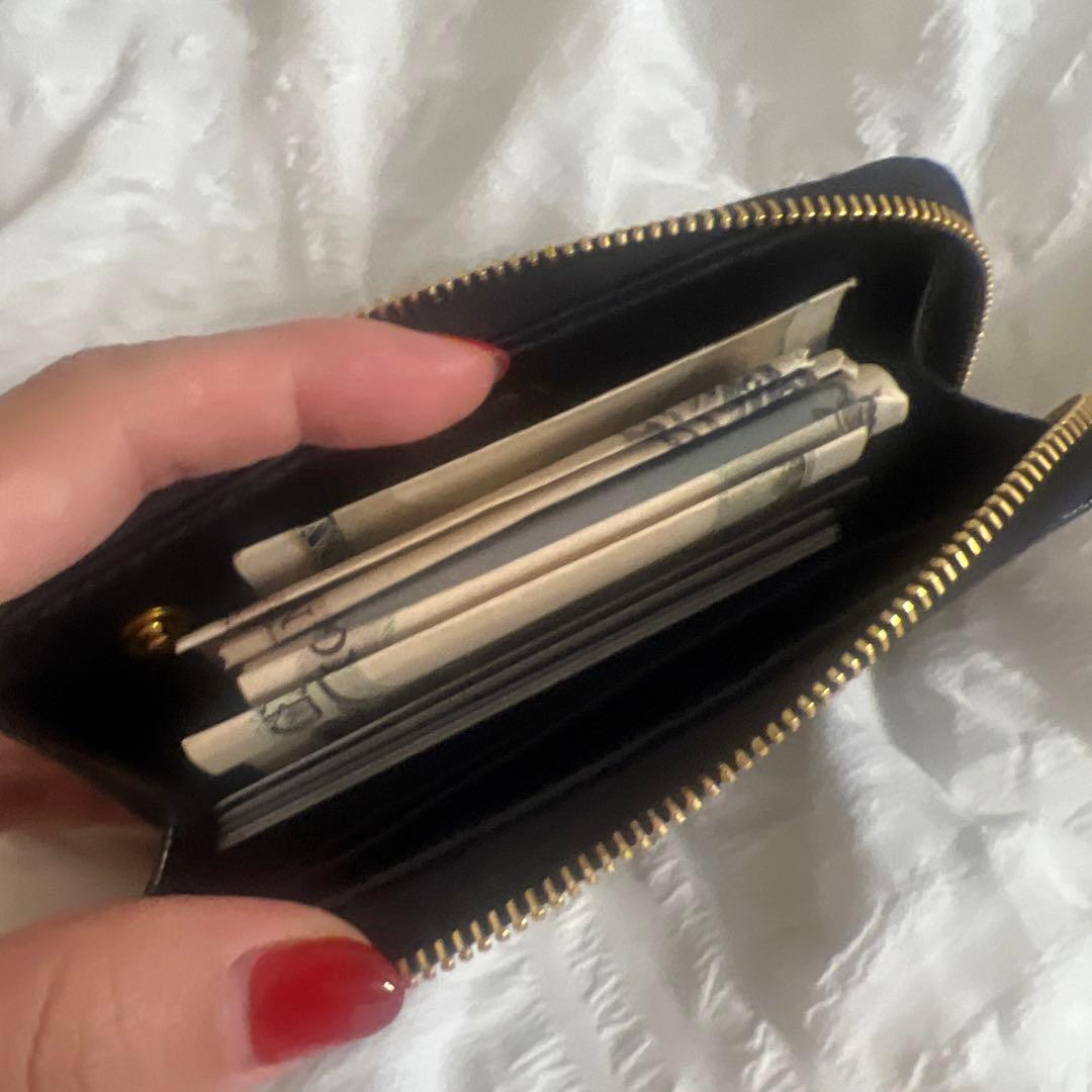 美品 プラダ ケース コンパクトウォレット ブラック サフィアーノレザー