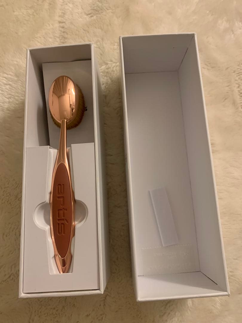 新品未使用品アーティスメイクアップブラシ