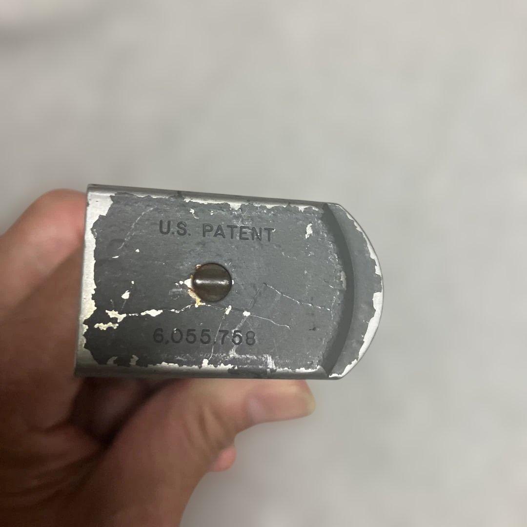 ベレッタ M9 15連 マガジン アメリカ製 9mm LC-2マガジンポーチ付。