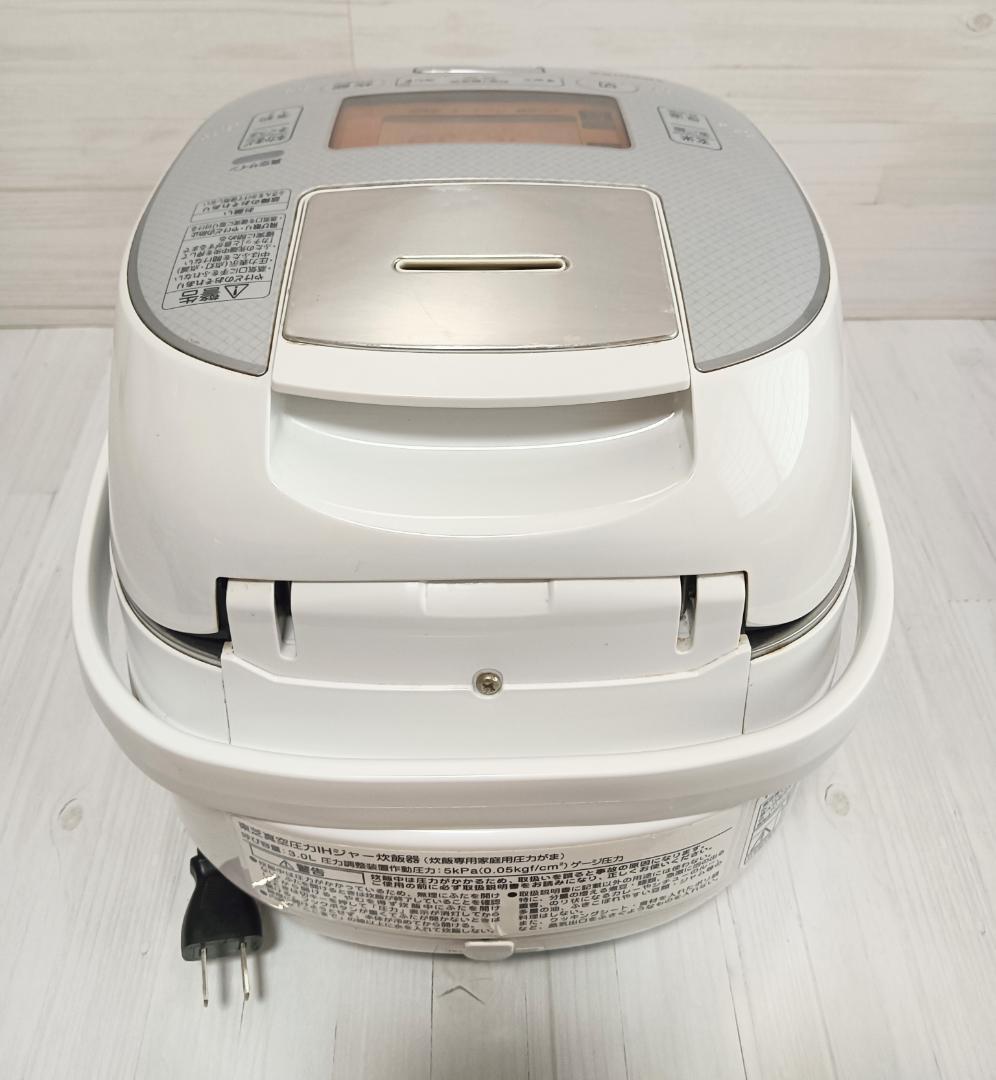 【送料込み 美品】TOSHIBA RC-10WSM 炊飯器 銅釜付き ホワイト