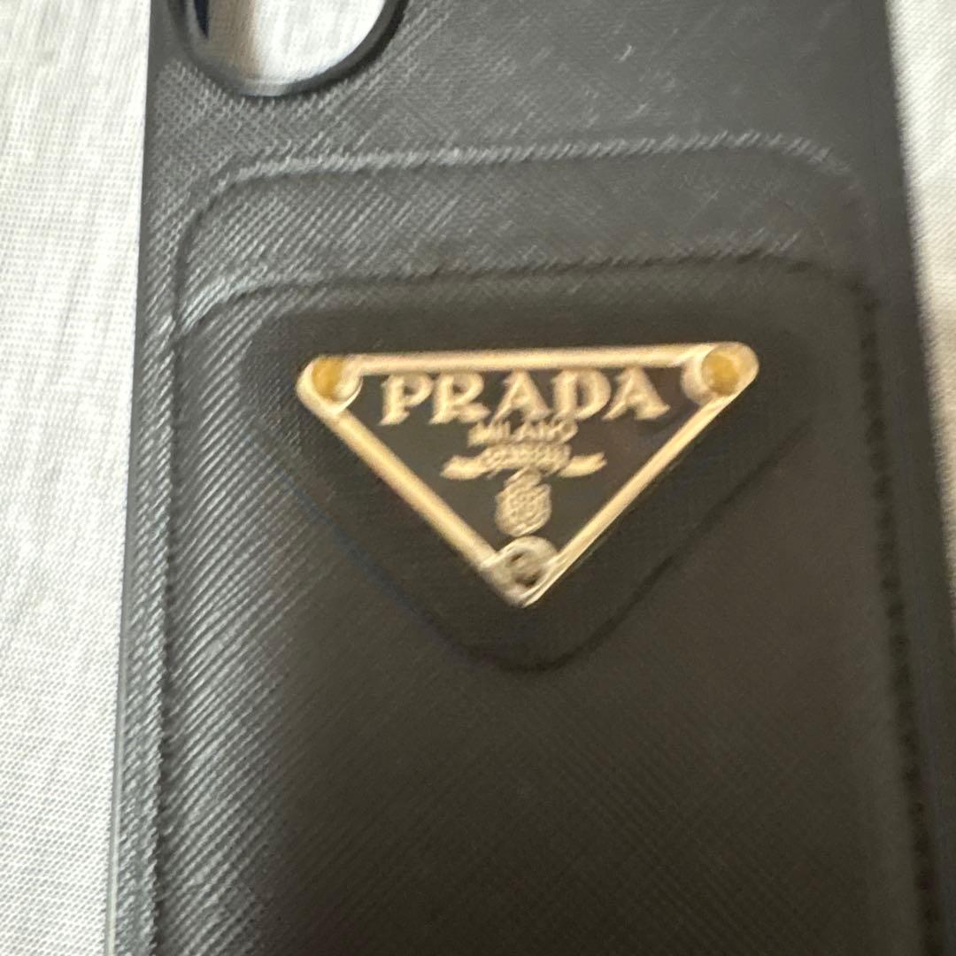 PRADA iPhone16スマホケース　最終値下げ