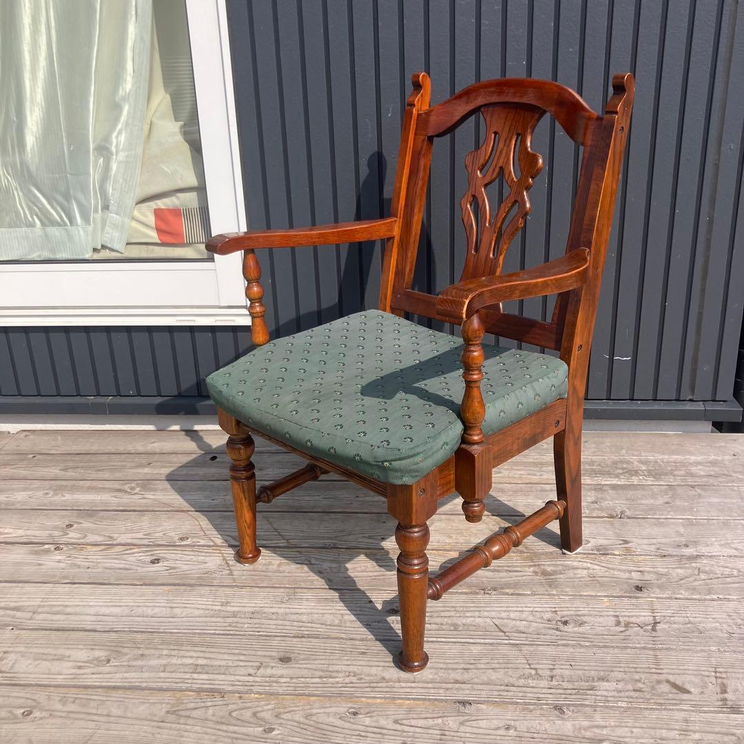 アンティーク 木製椅子 彫刻装飾 アームチェア ダイニングチェア ビンテージ