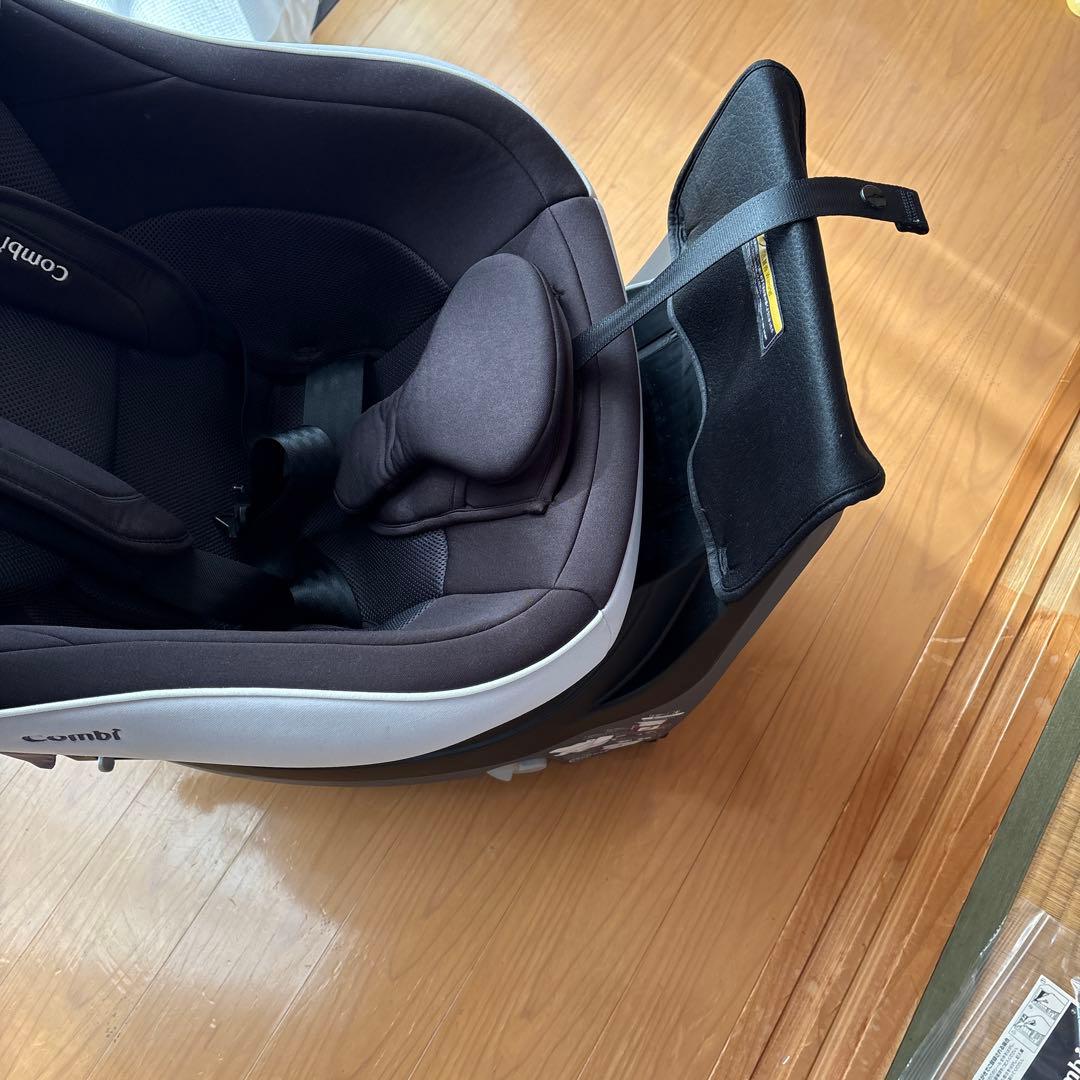 Combi 車用チャイルドシート ブラック