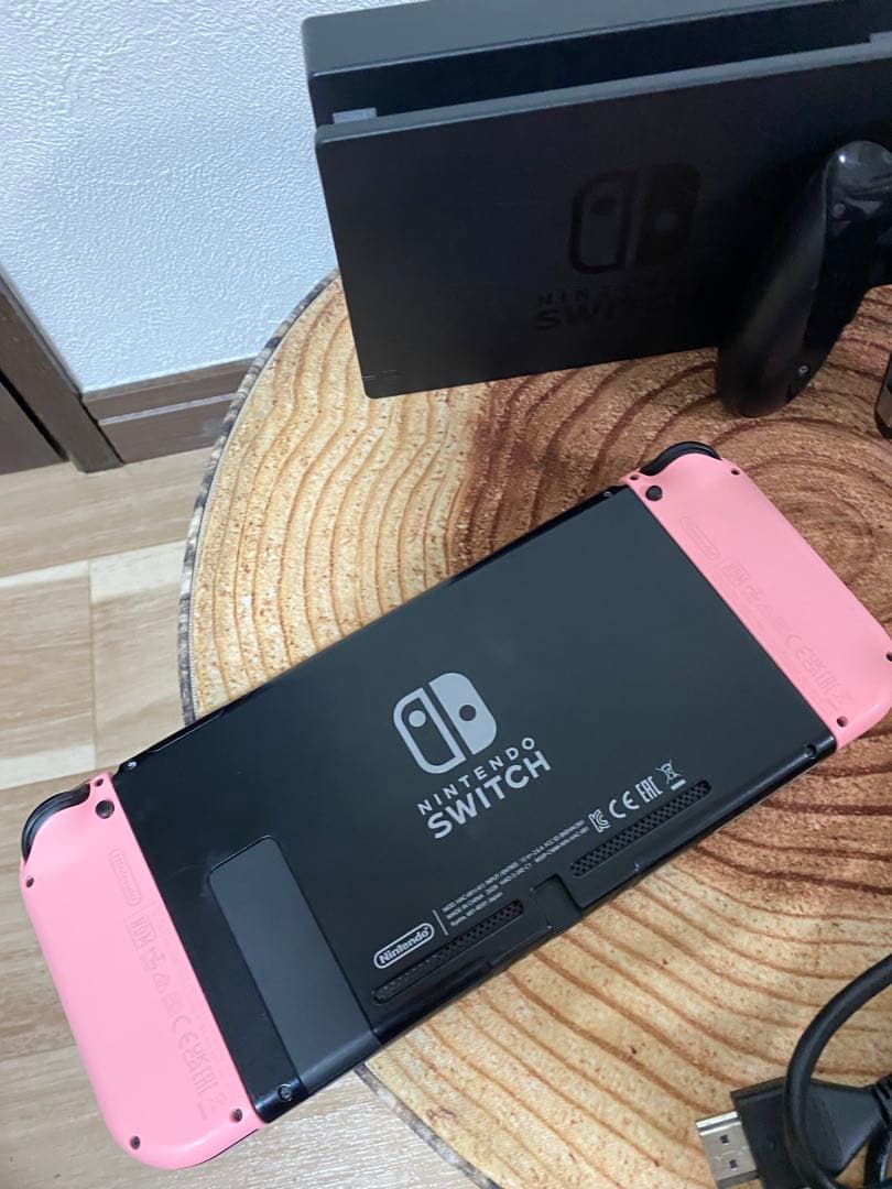 Nintendo Switch ニンテンドースイッチ本体　PNK 箱無し
