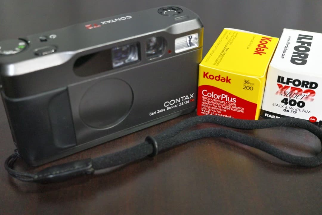 コンタックス CONTAX T2 チタンブラック 実働美品〜良品 フィルム付