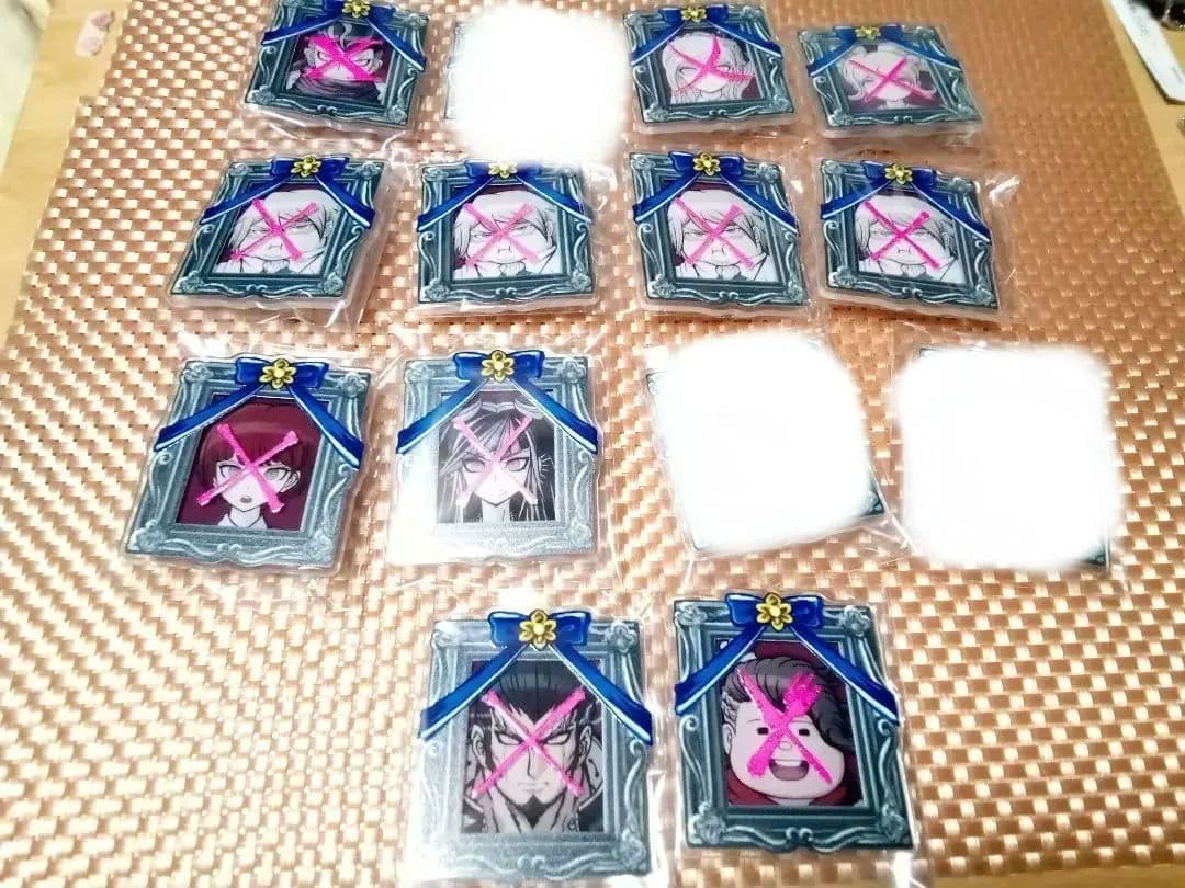 ダンガンロンパ 遺影アクリルバッジ 11点セット