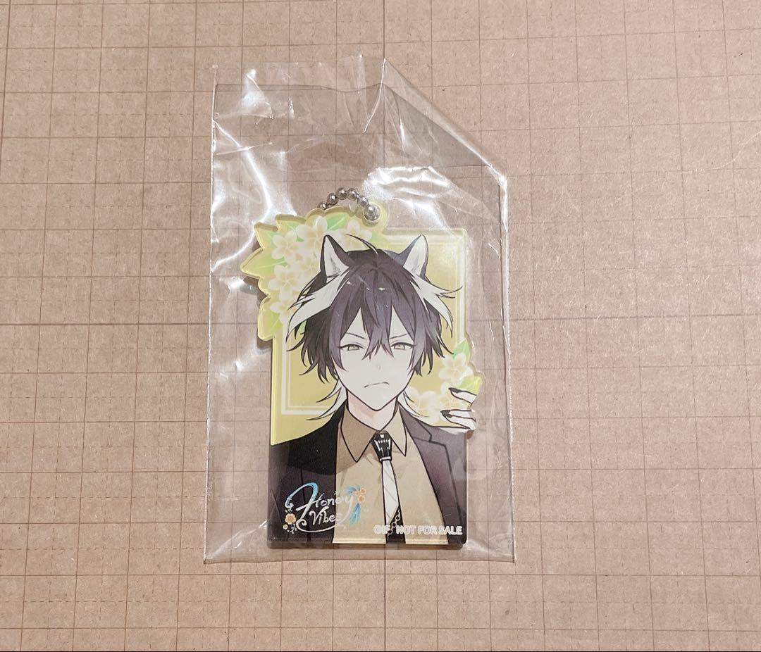 Honey vibes ハニヴ よろずやショップびっく宝島　エリヤ　アクキー