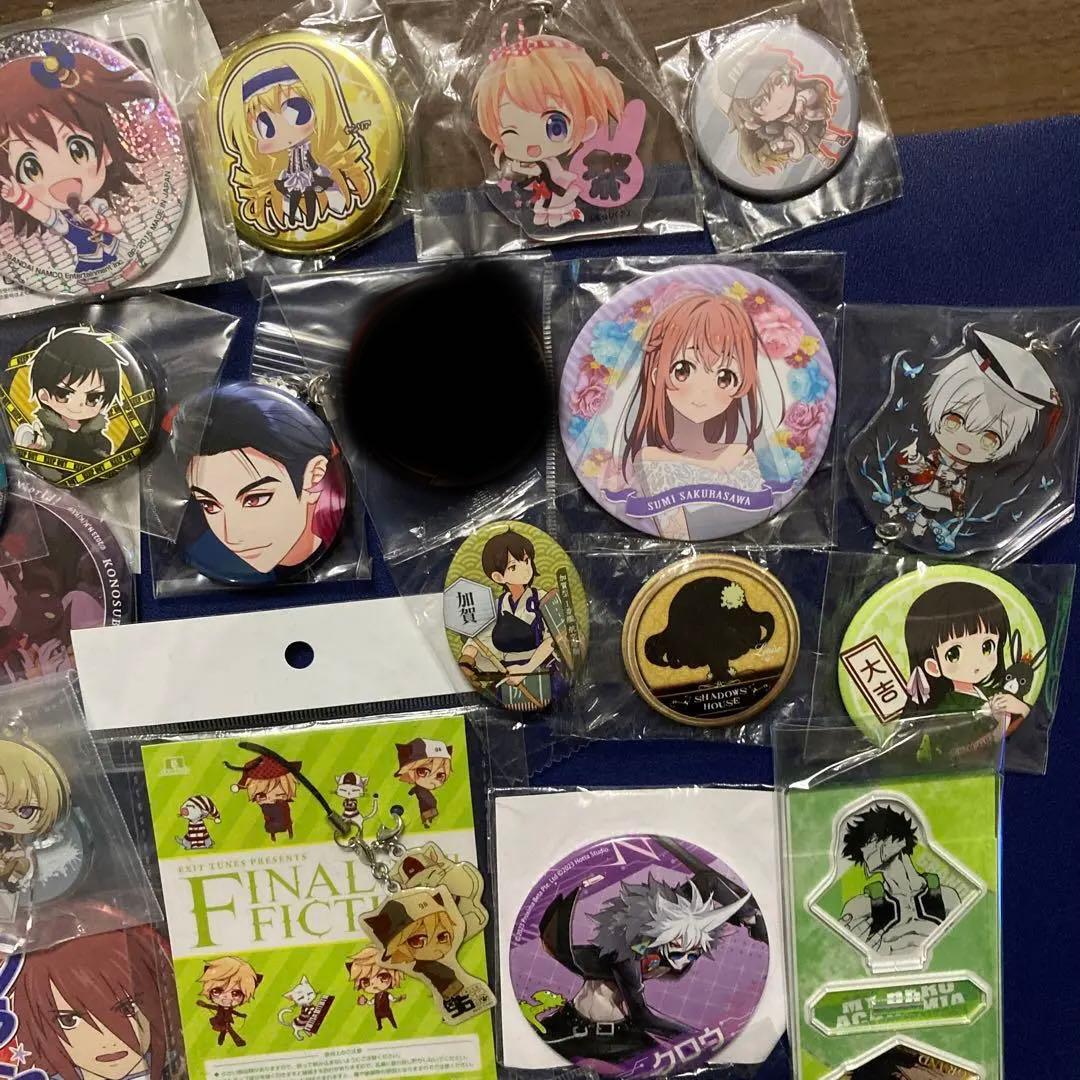 缶バッジ他37点まとめ売り