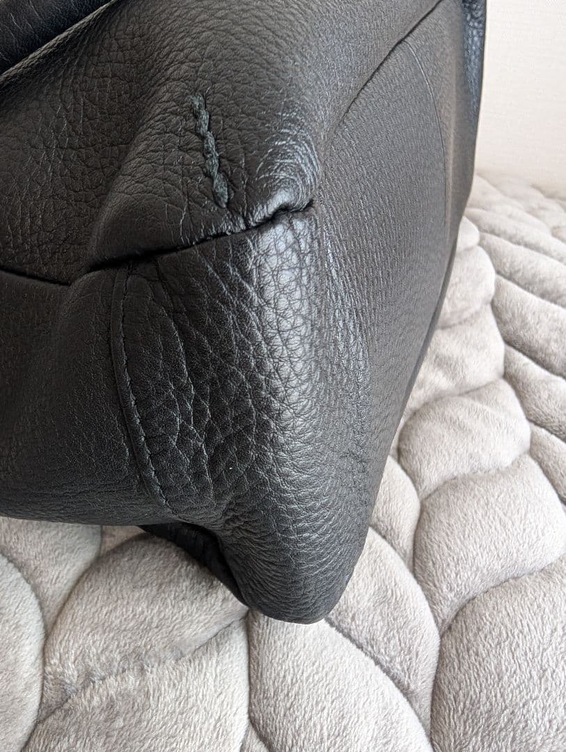 MADRIGAL マドリガル しっくりバッグ ブラック