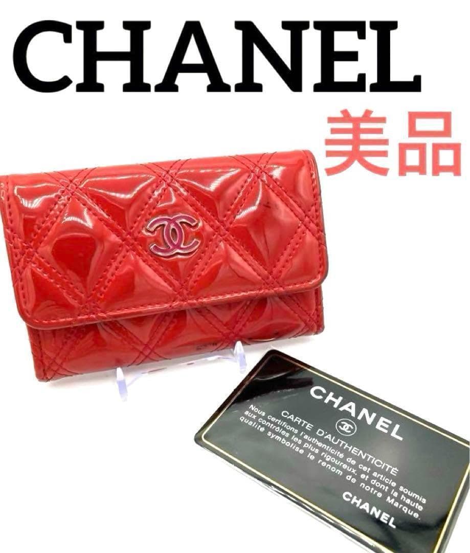 美品‼️ CHANEL エナメル　財布　ココマーク　パテントレザー