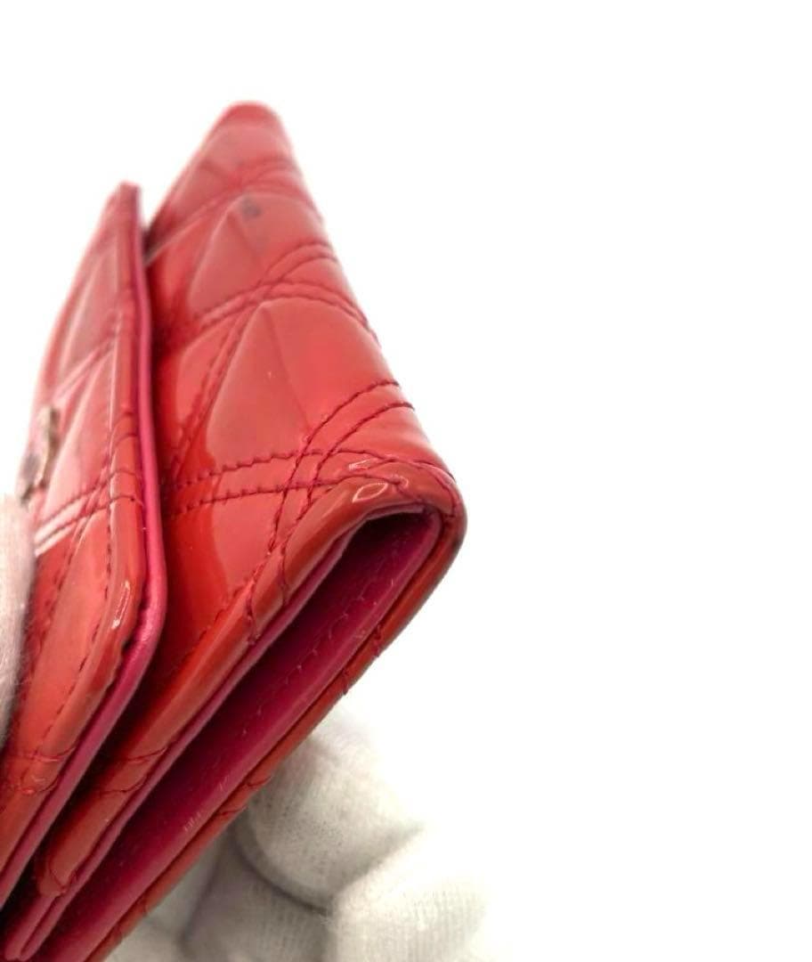 美品‼️ CHANEL エナメル　財布　ココマーク　パテントレザー