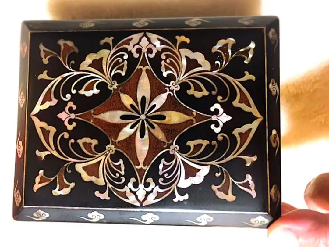 骨董品100年もの螺鈿細工箱　時代物漆器 古美術