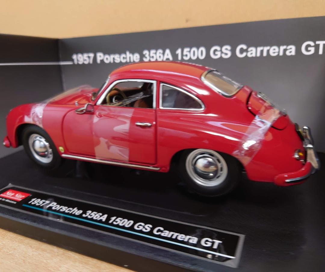 1/18 ポルシェ356A 1500GSカレラGT 1957レッド サンスター製