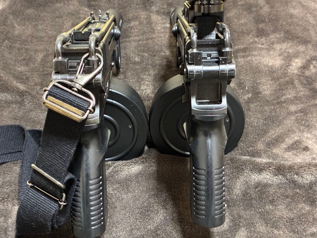 【最終値下】東京マルイ vz61スコーピオン リポ化カスタム済み ドラマガ付2丁