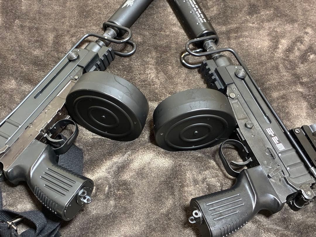 【最終値下】東京マルイ vz61スコーピオン リポ化カスタム済み ドラマガ付2丁