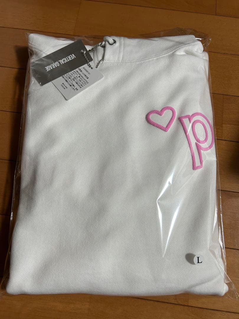 *p(R)ojectR® Heart P Hoodie