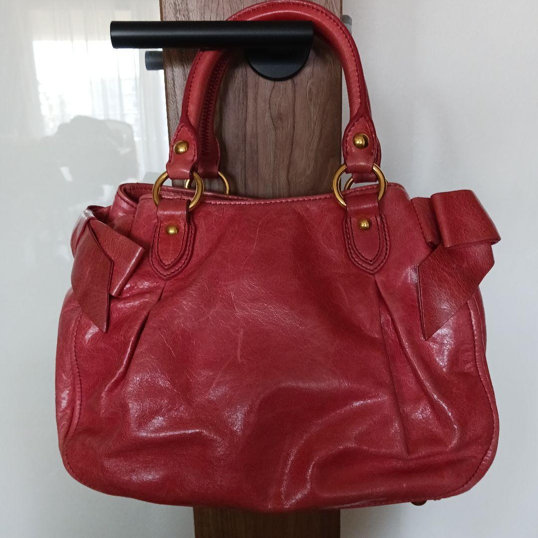 MIU MIU レザー ショルダーバッグ ピンク