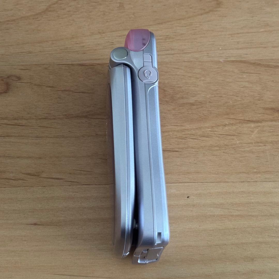 【レア】　docomo キティちゃん　ガラケー　モックアップ　 D502iS