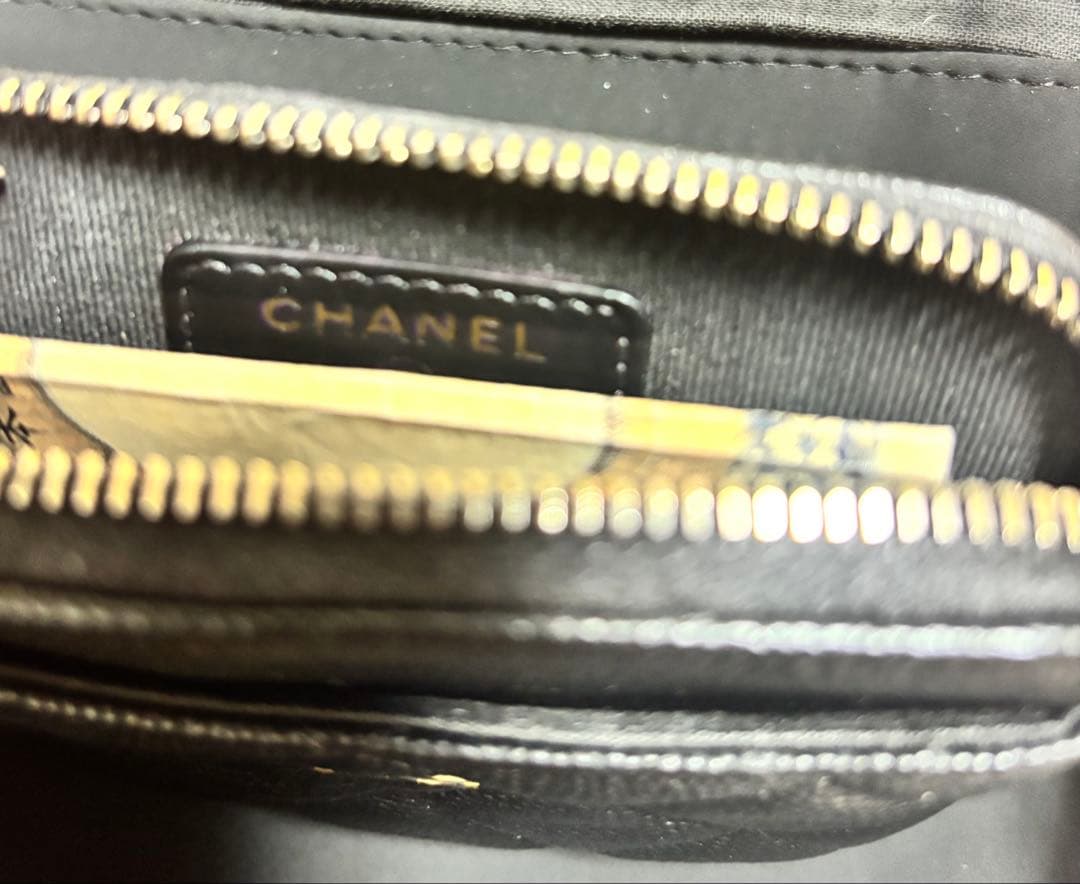 限定値下中【美品】CHANEL ブラック マトラッセケース