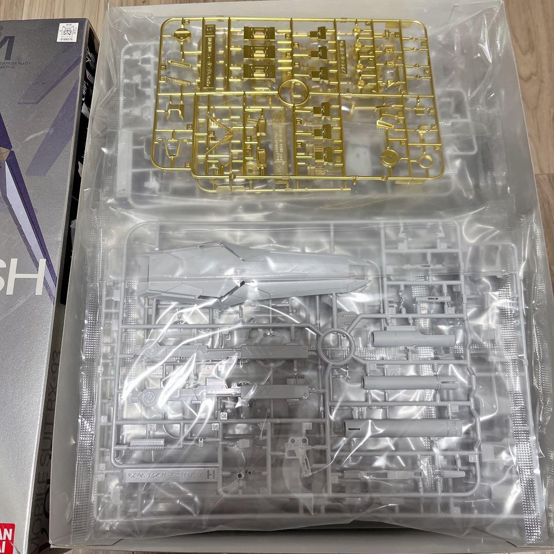 【新品未組立】MG RX-93 νガンダム✨Ver.Ka チタニウムフィニッシュ