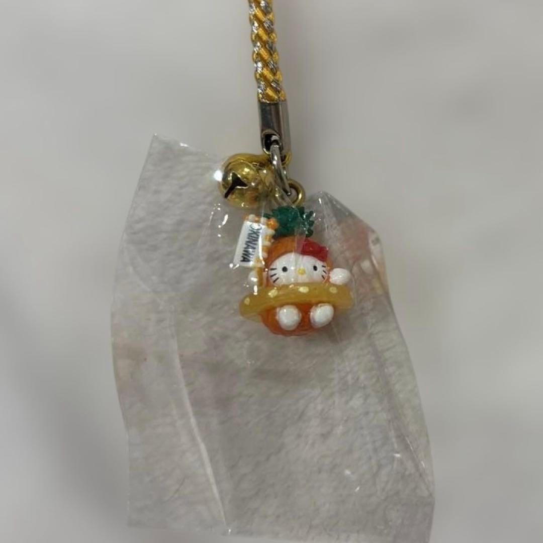 希少　ご当地キティ 沖縄限定　根付ストラップ　紅芋　ハイビスカス　パイナップル