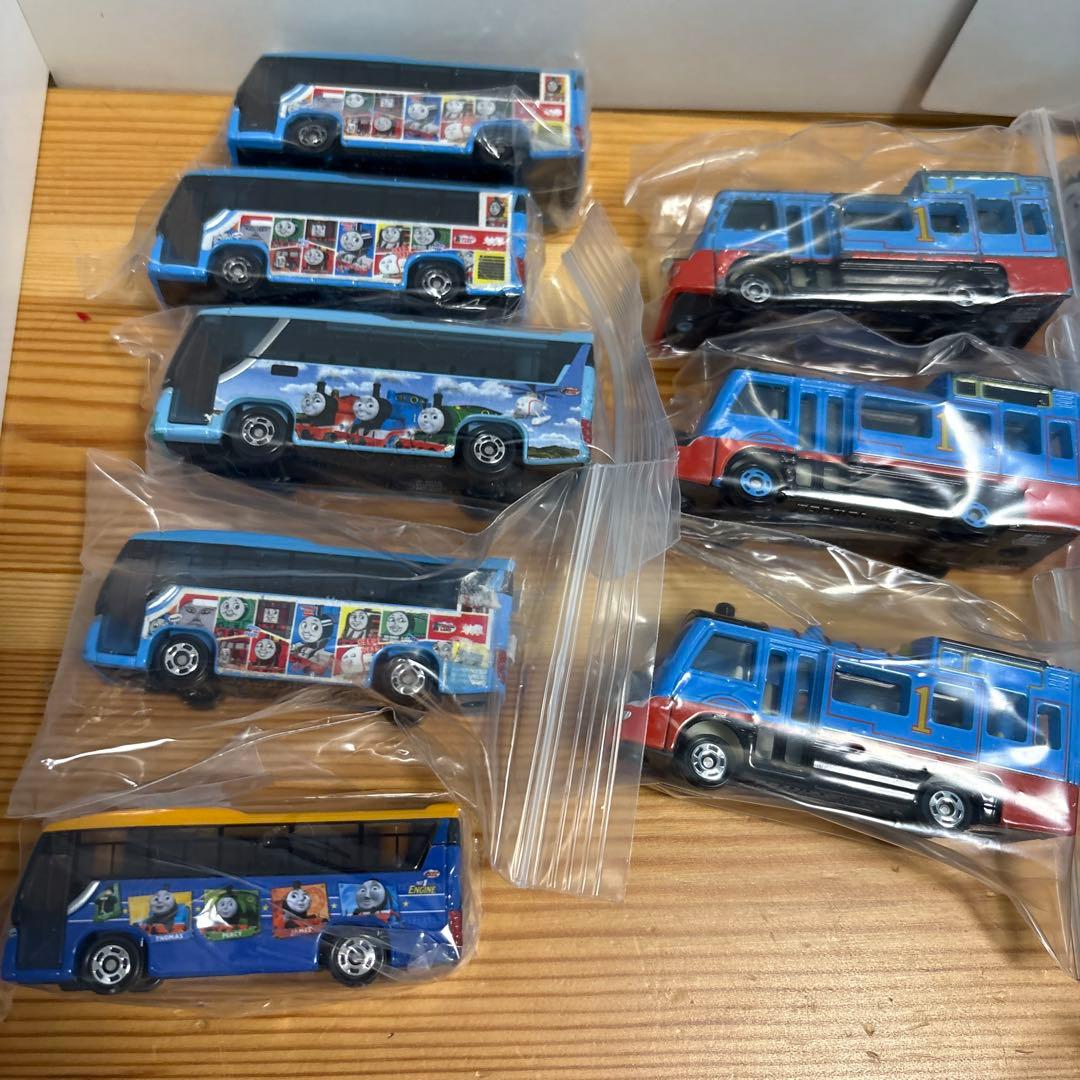 2333.きかんしゃトーマス商品33台まとめ売り