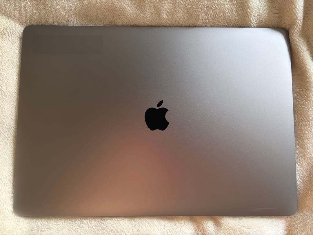 MacBook本体 Macbook Pro 2018 15inch i7 16GB 256GB