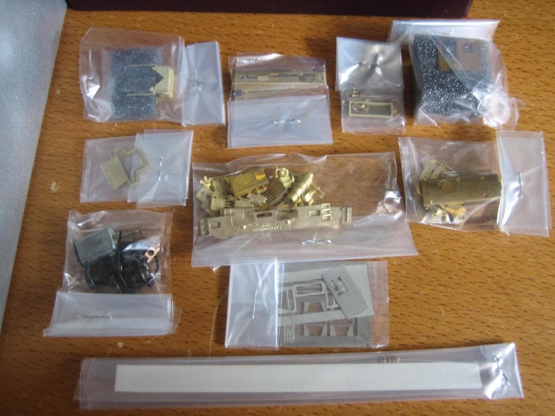 HOナロー／王滝村有Ⅱやまばと号牽引／酒井7～8 t DLキット／モデルワーゲン