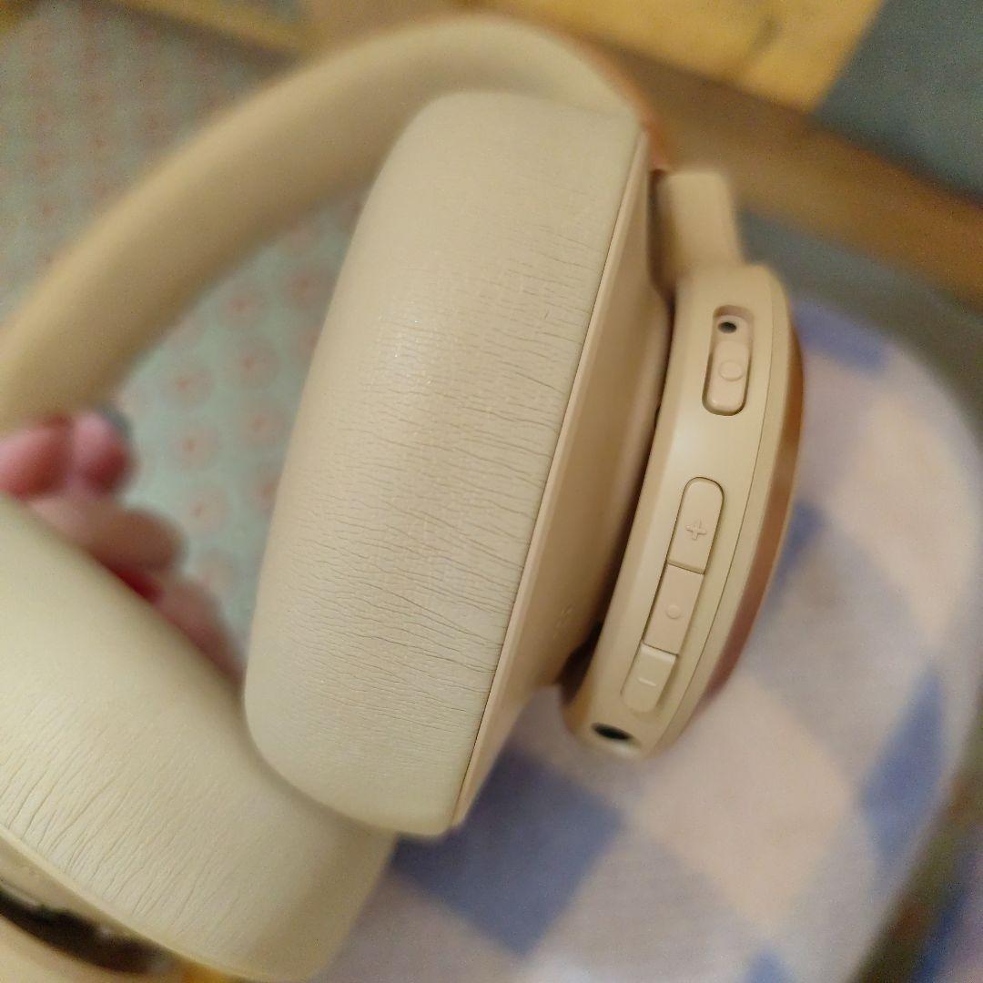 土日限定！！JBL ヘッドホン LIVE770NC サンドストーン