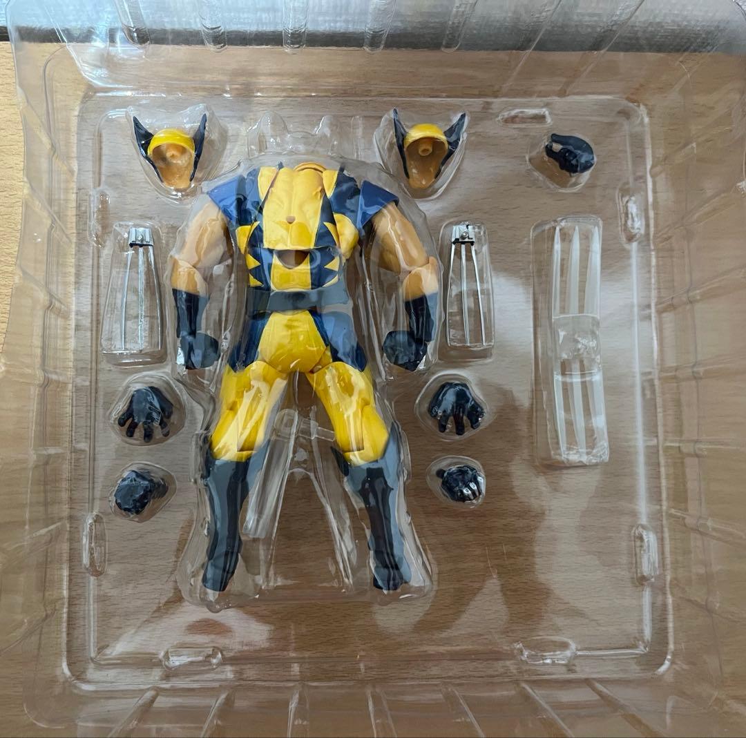 ウルヴァリン　アメイジングヤマグチ　フィギュア　リボルテック