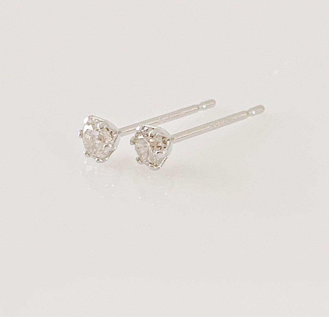 Pt 天然ダイヤモンド0.20ct ！ シンプル6本爪ピアス
