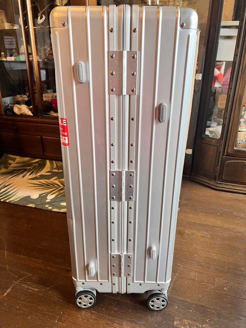 シルバーキャリーケース アルミ製 4輪　Lサイズ