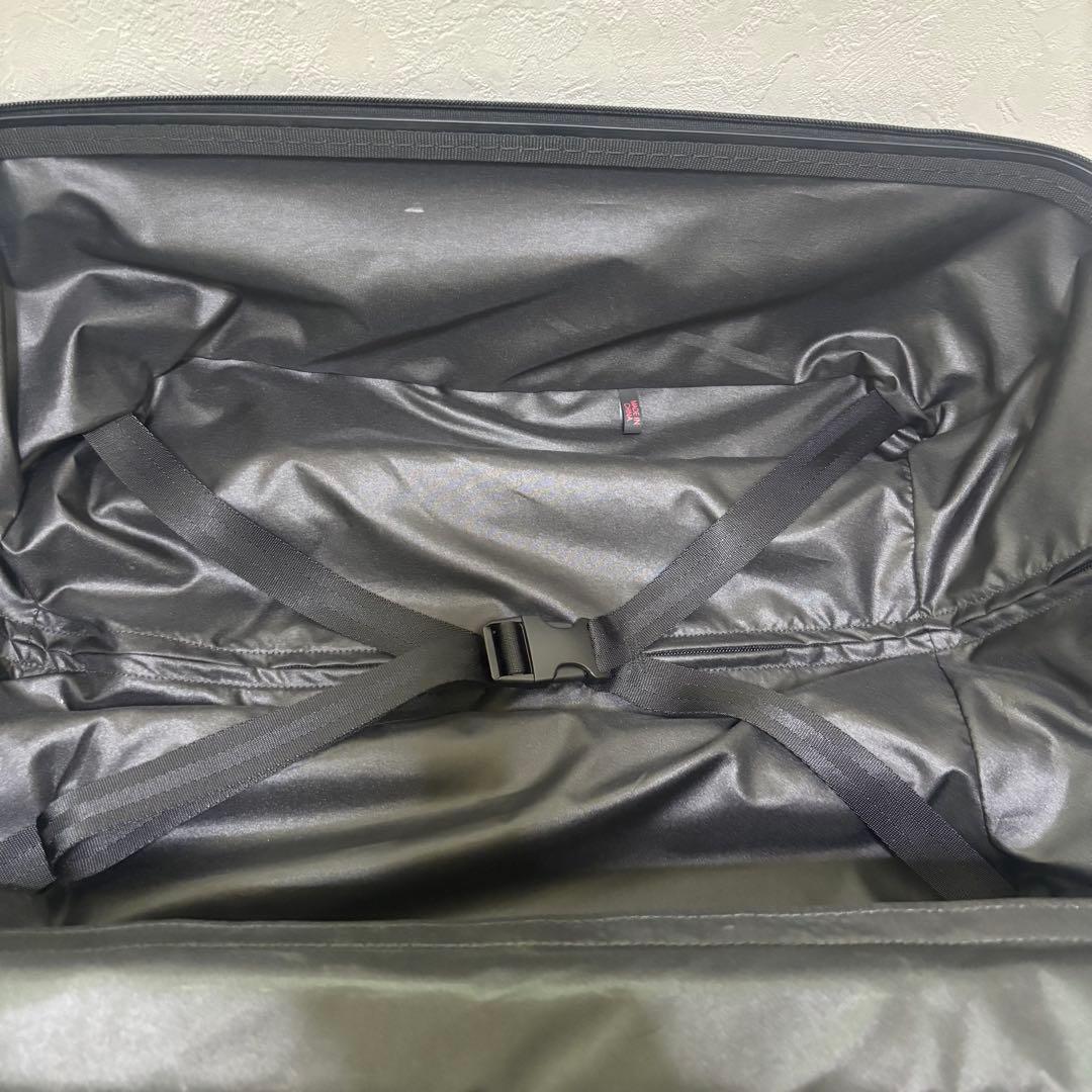 極希少TUMI キャリーケース TSAロック　ハードケース　シルバー