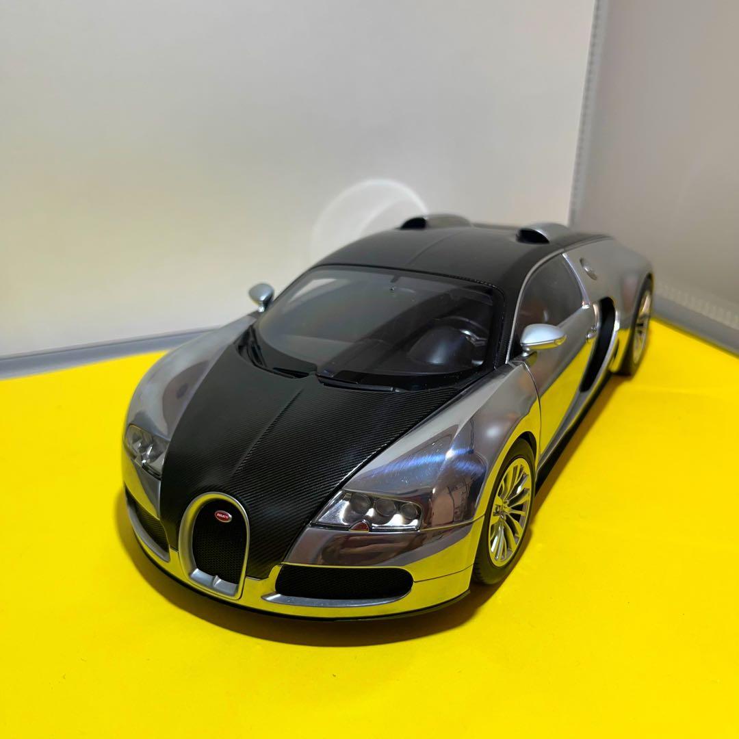 【ブラックフライデーセール】オートアート　1/18 ブガッティ ヴェイロン