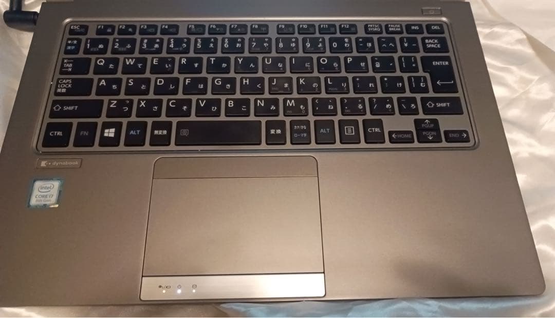 軽量パワフル！持ち運びと性能を両立したDynabook R63 Core i7