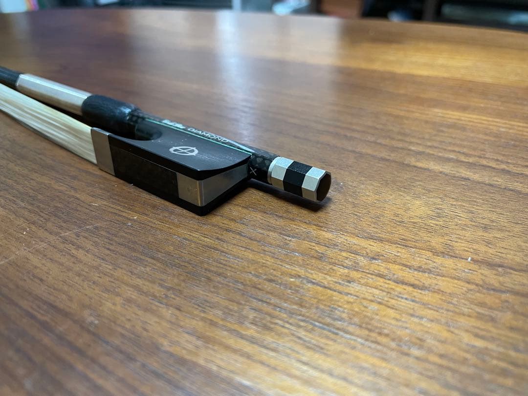 バイオリン弓　CodaBow Diamond SX 4/4