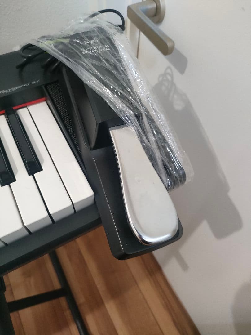 【直接受渡し】ヤマハ 電子ピアノ NP-11 スタンドセット