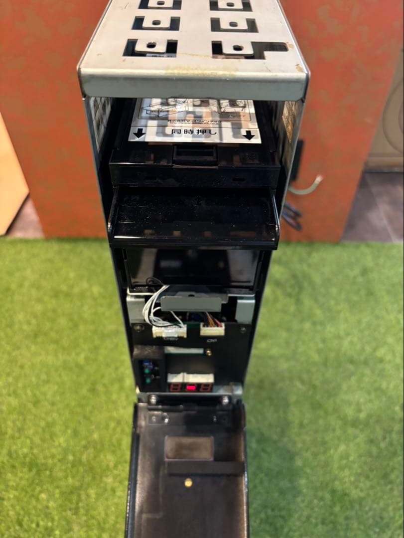 両替機　1000円→100円×10枚　グローリー