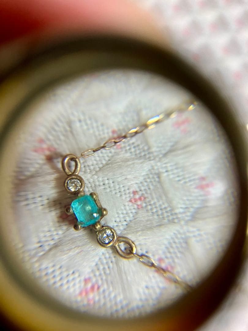 K10YG＊とてもかわいいパライバトルマリン＆ダイヤの両吊りネックレスです