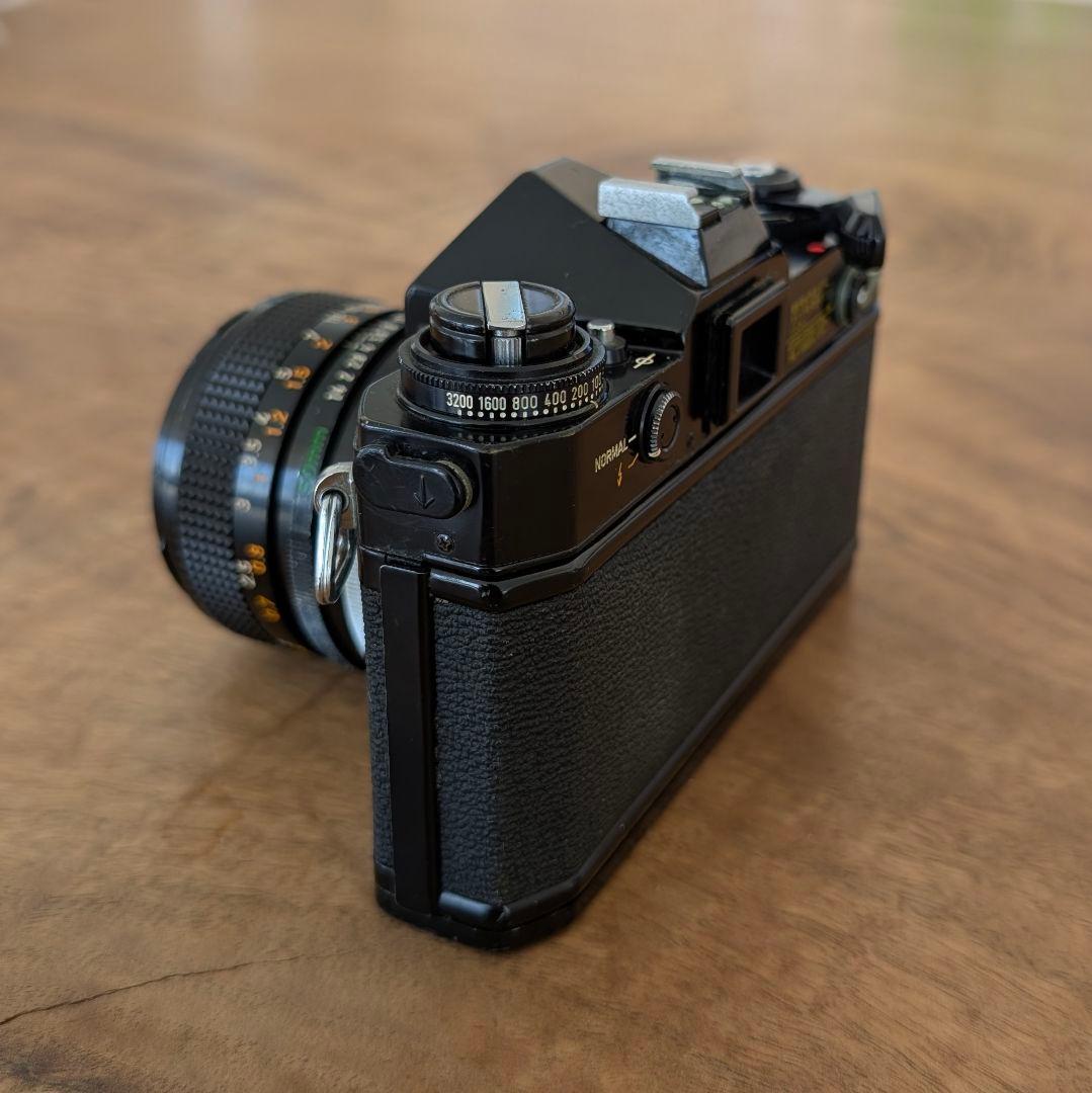 Canon EF 一眼レフカメラ 50mmレンズ付き