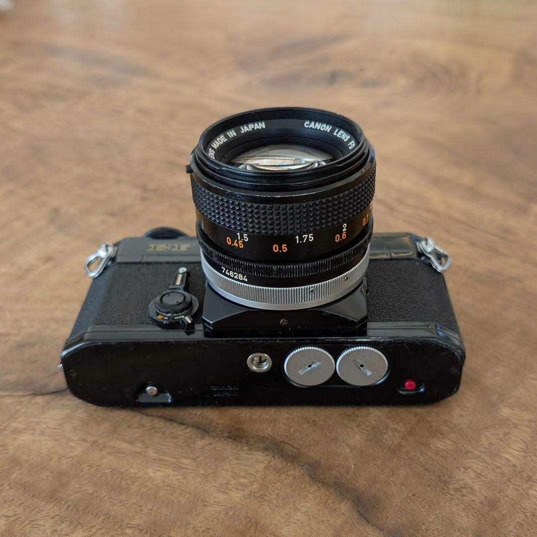 Canon EF 一眼レフカメラ 50mmレンズ付き